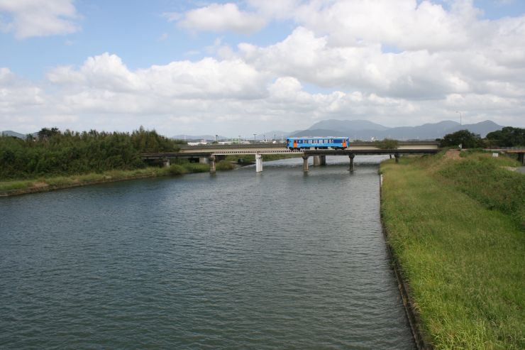 橋の上より眺めてみました。（大板井橋）500号、甘鉄、高速