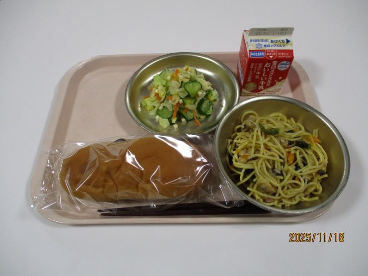 11月18日の献立.JPG
